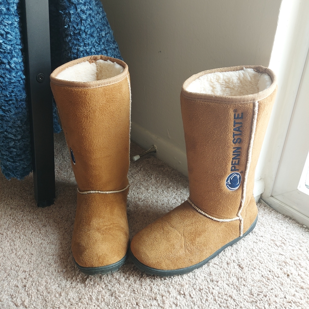 EUC Penn State Ugg-Style Boots Size M